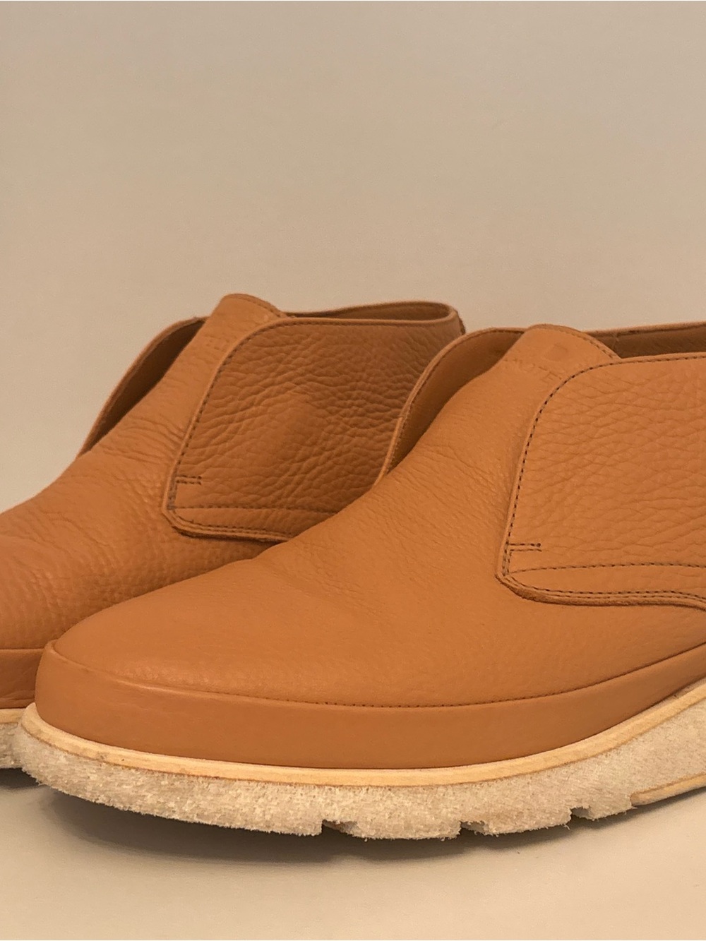 Donatello men’s pebbled leather chukka slip on sneaker boot